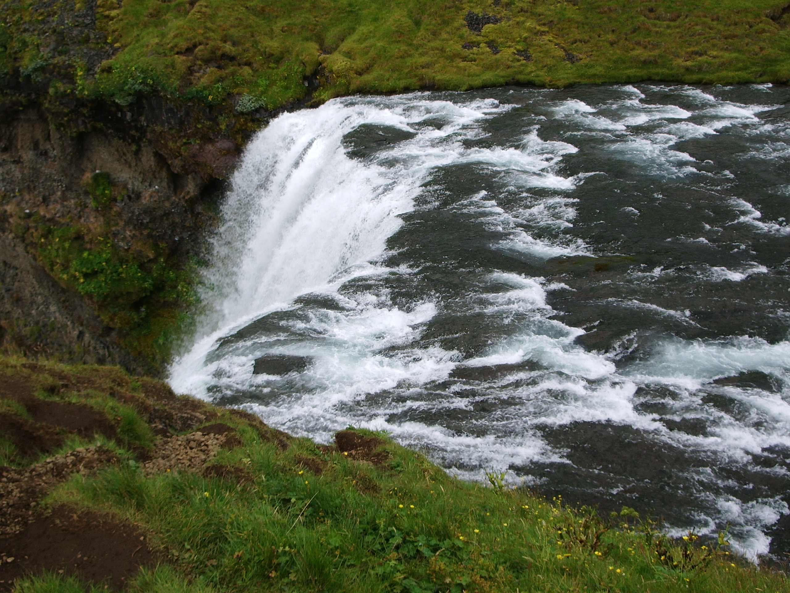 057 Skogafoss.jpg